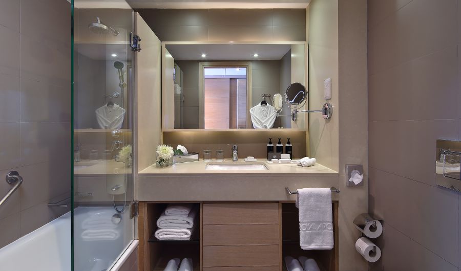 Royal Apollonia Limassol Deluxe room sea view bath