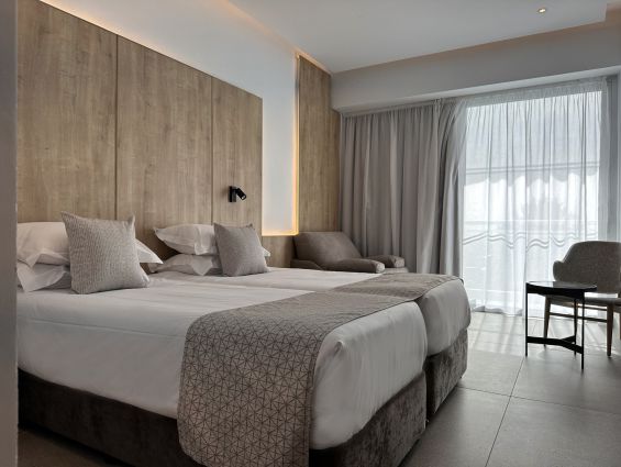 Premium Side Sea View Room