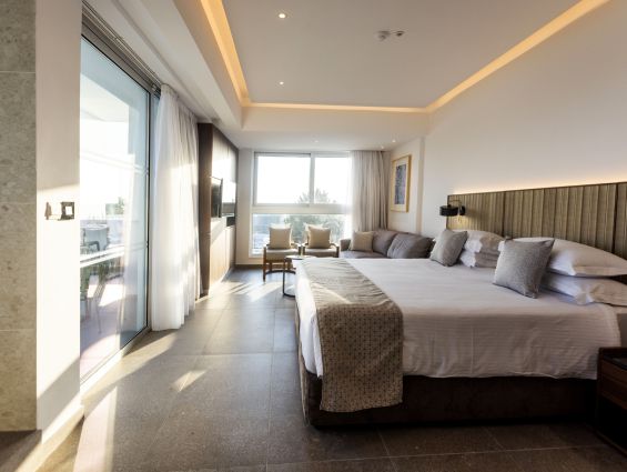 Junior Suite Sea View with Whirlpool