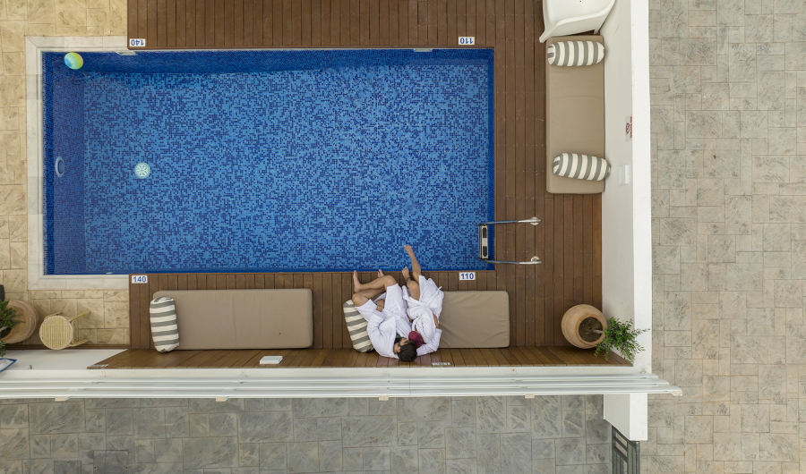 Chris Le Mare Villas Protaras pool