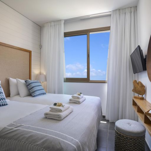 Chris Le Mare Villas Protaras bedroom