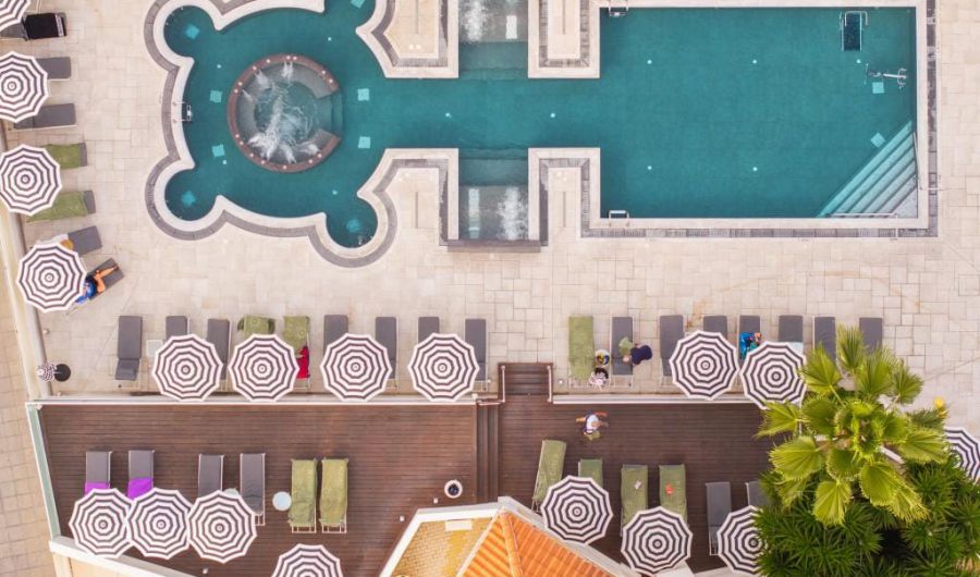 Sunny Autumn Getaway up to 25% discount