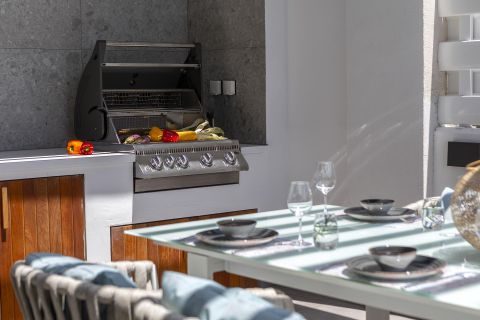 Chris Le Mare Gold Villa in Protaras outdoor dining
