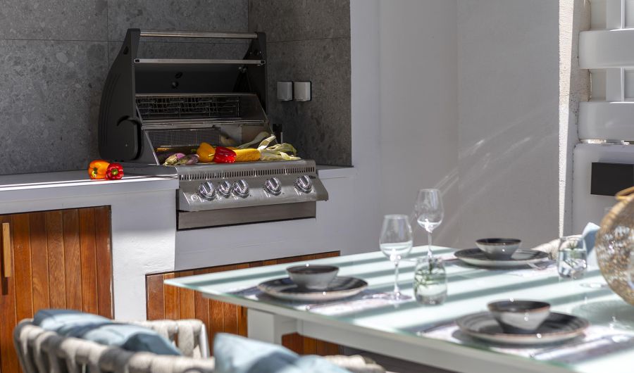 Chris Le Mare Gold Villa in Protaras outdoor dining