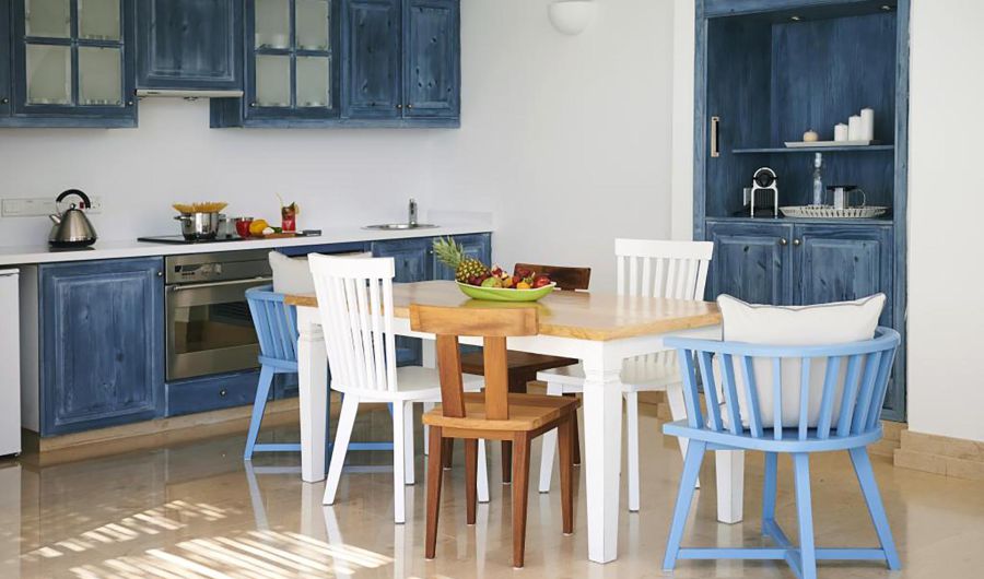 Nausicaa Villas Protaras kitchen table