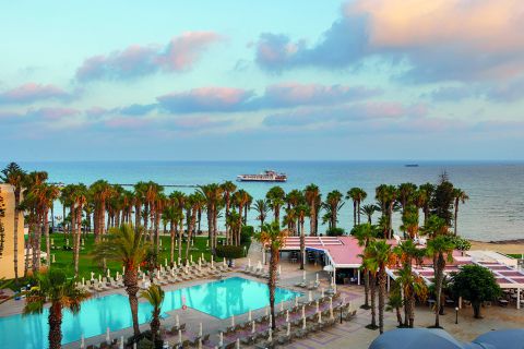 Louis Phaethon Beach outdoor pool and sea