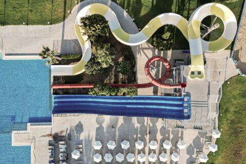 Summer Getaway- 2 kids stay for free on all inclusive