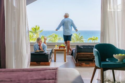 Summer Getaway with up to 25% Discount & Free Airport Transfers