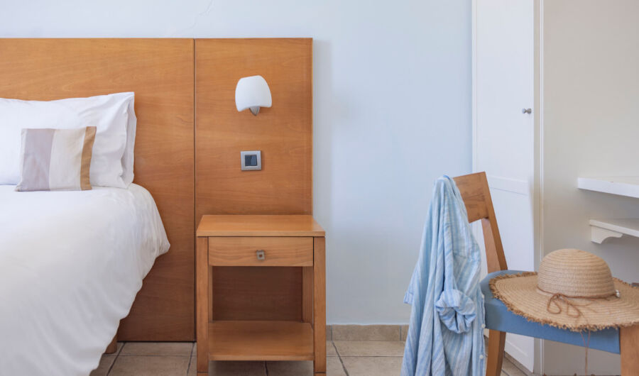 Althea Suite bed and side table