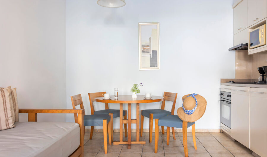 Althea Suite sitting area kitchen