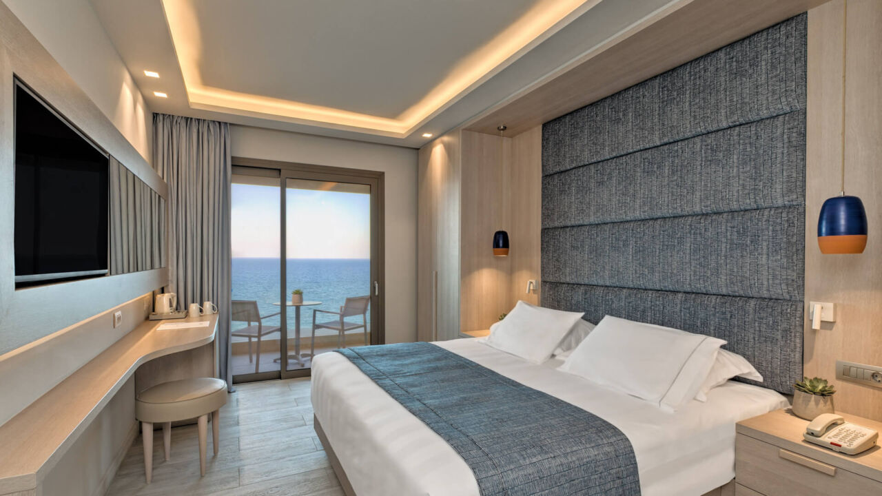 Amada Colossos room bedroom with seaview