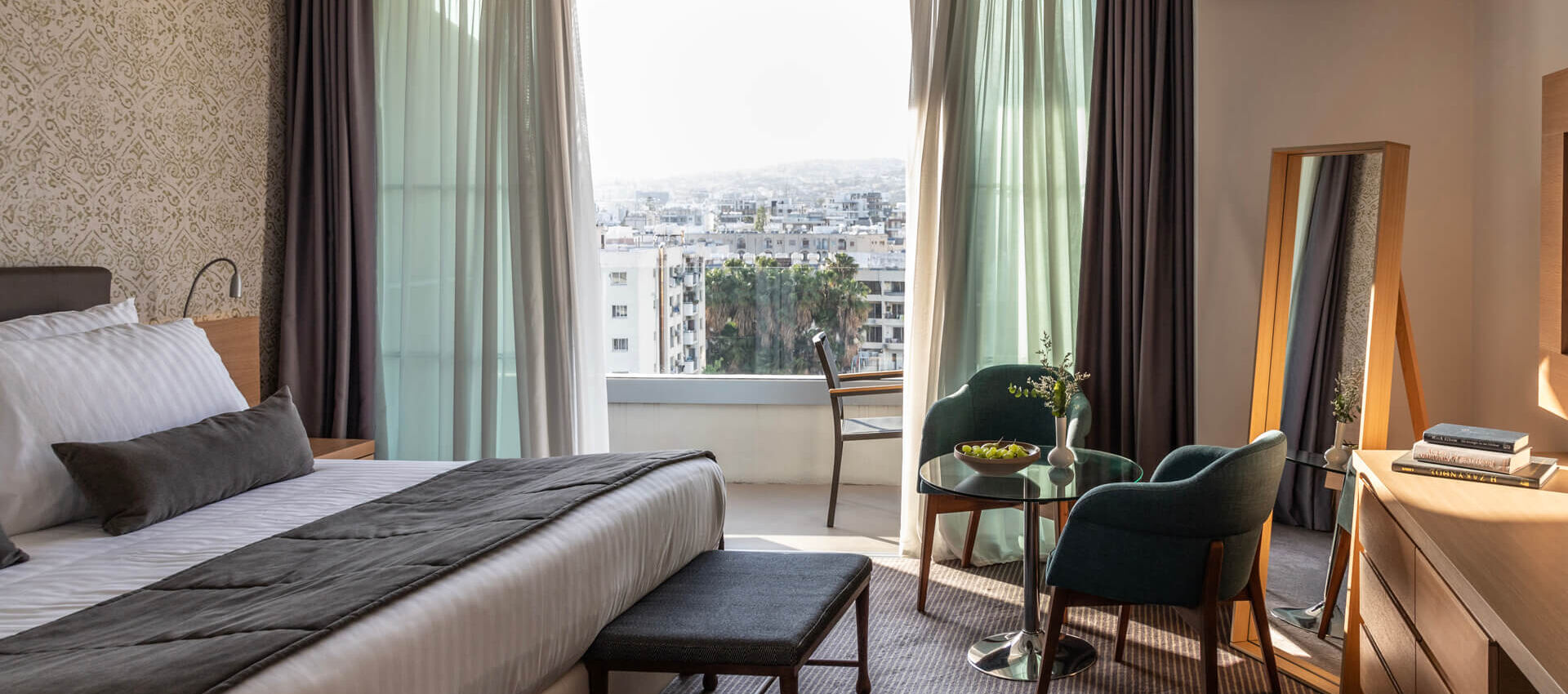 Royal Apollonia Deluxe suite bedroom