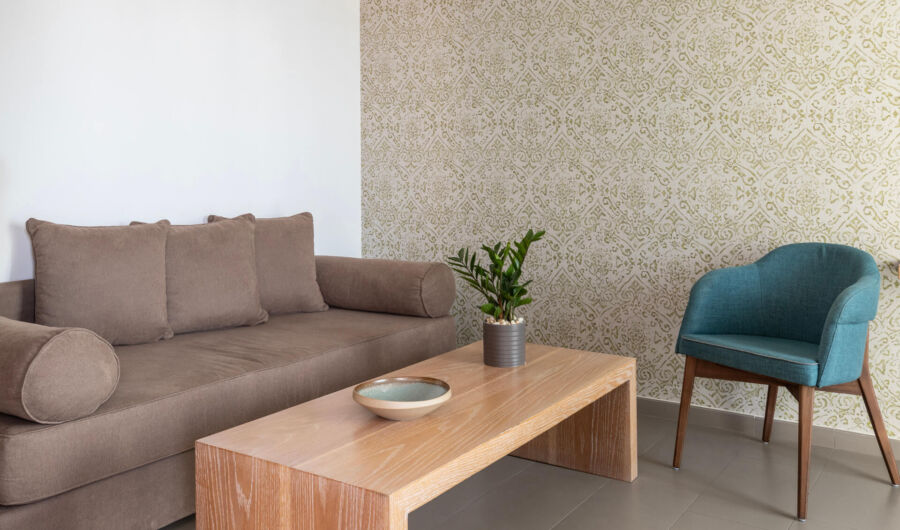 Royal Apollonia Junior suite sitting area