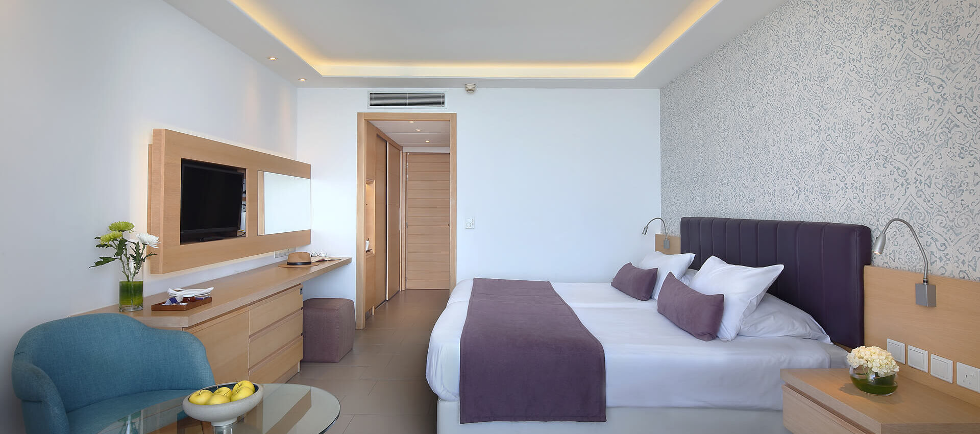 Royal Apollonia Superior Room bedroom