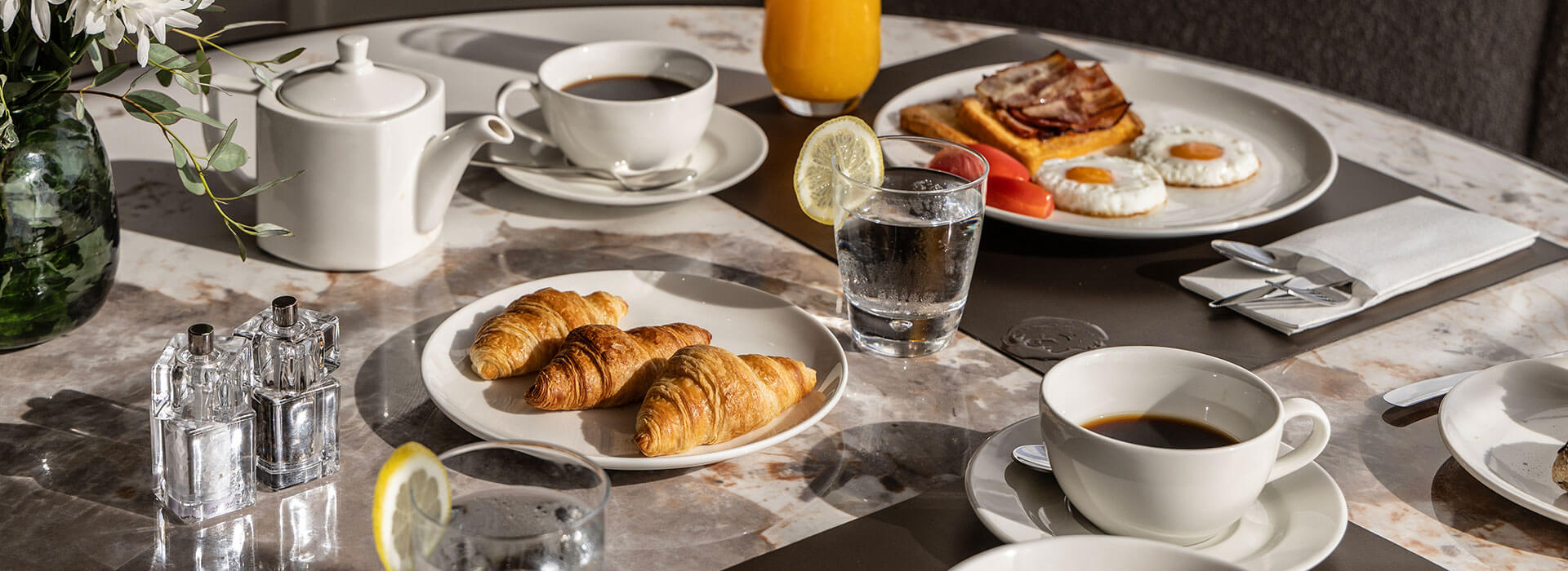 Breakfast at Aria all day dining