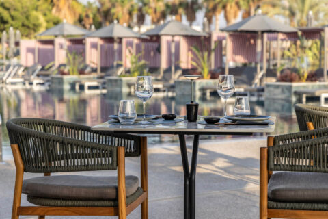 Fiki restaurant poolside table