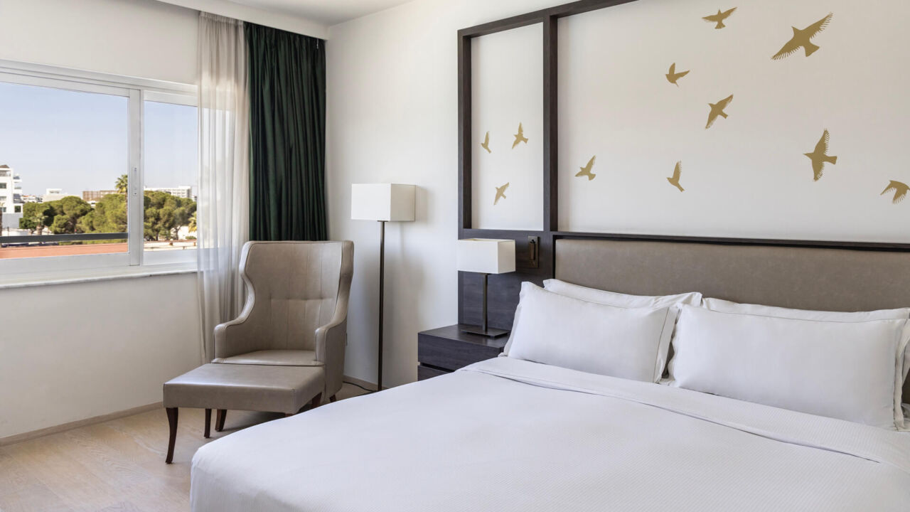 Hilton Nicosia room bedroom