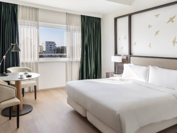 Hilton Nicosia room bedroom