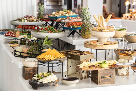 Buffet at Ivi Mare restaurant