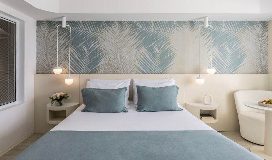 Ivi mare superior room bed