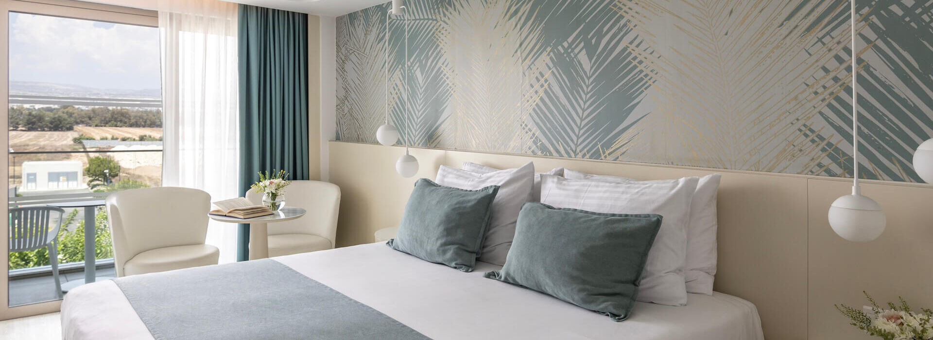 Ivi mare superior room bedroom
