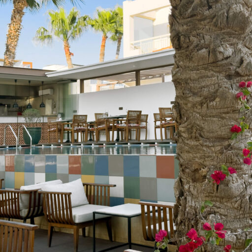 King Jason outdoor tables with chairs with palm tree