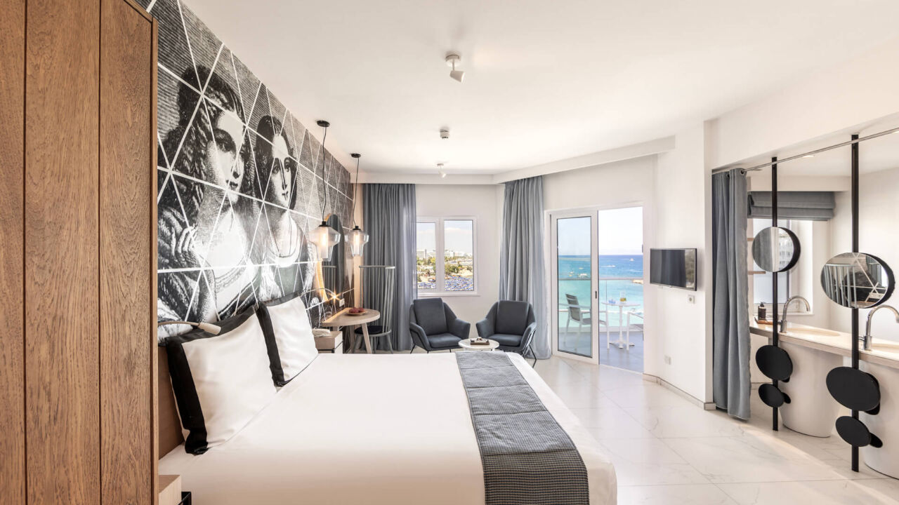 King Protaras room bedroom