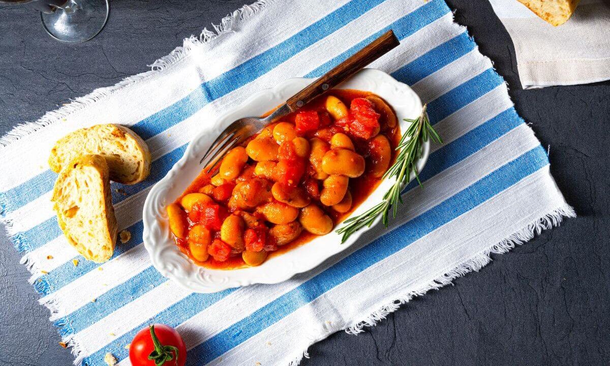 Gigantes Plaki: A Comforting Taste of Greek Tradition
