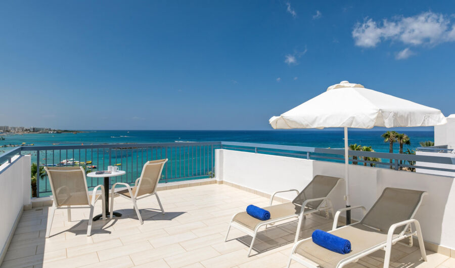 Louis Nausicaa Beach room balcony with sunbeds