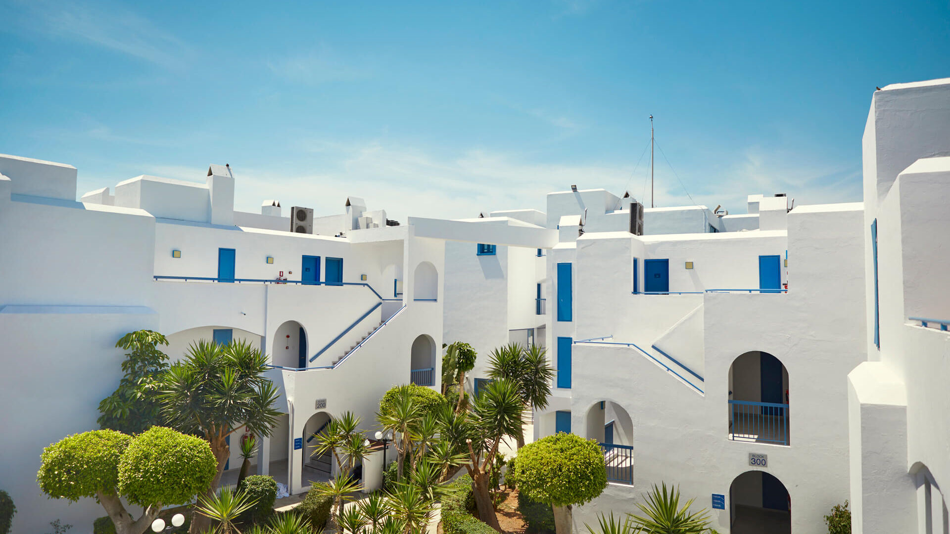 Louis Nausicaa Beach rooms and garden