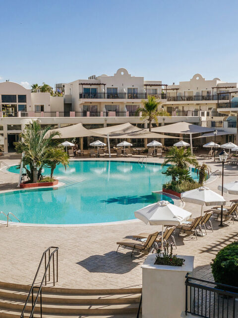 Louis Breeze Hotel pool