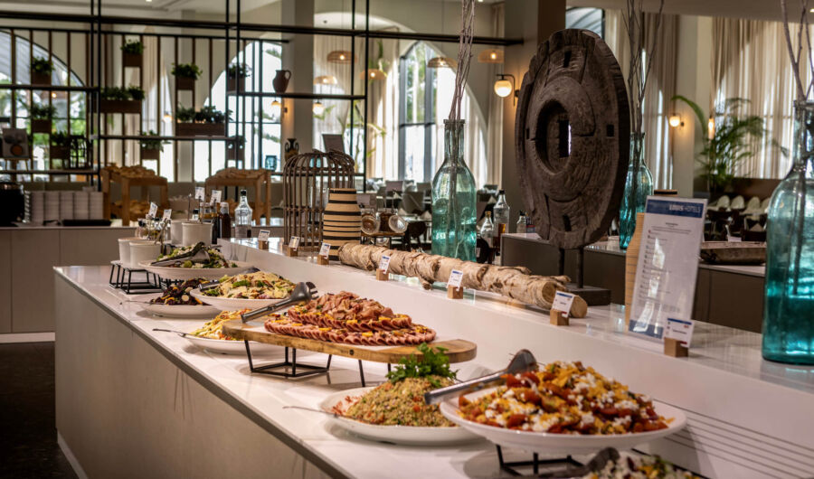 Louis Phaethon buffet with many dishes served