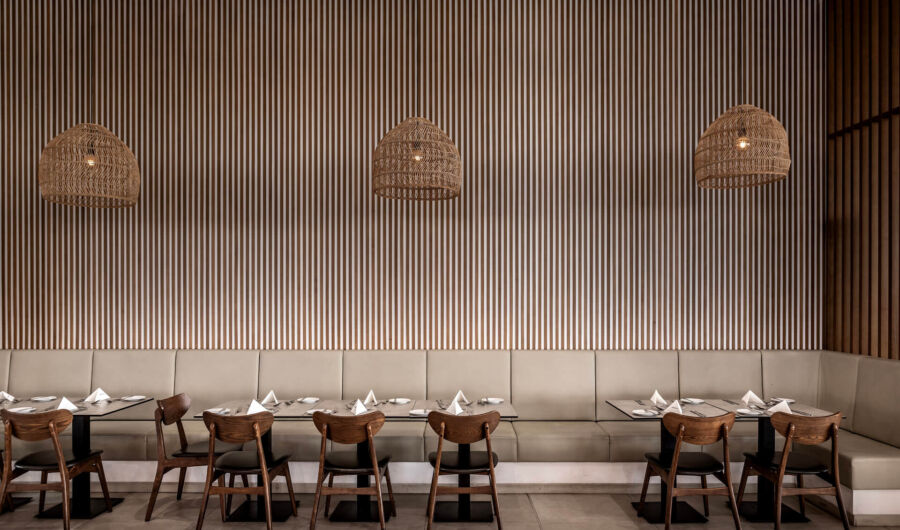 Tables with couch and modern design at Louis Phaethon