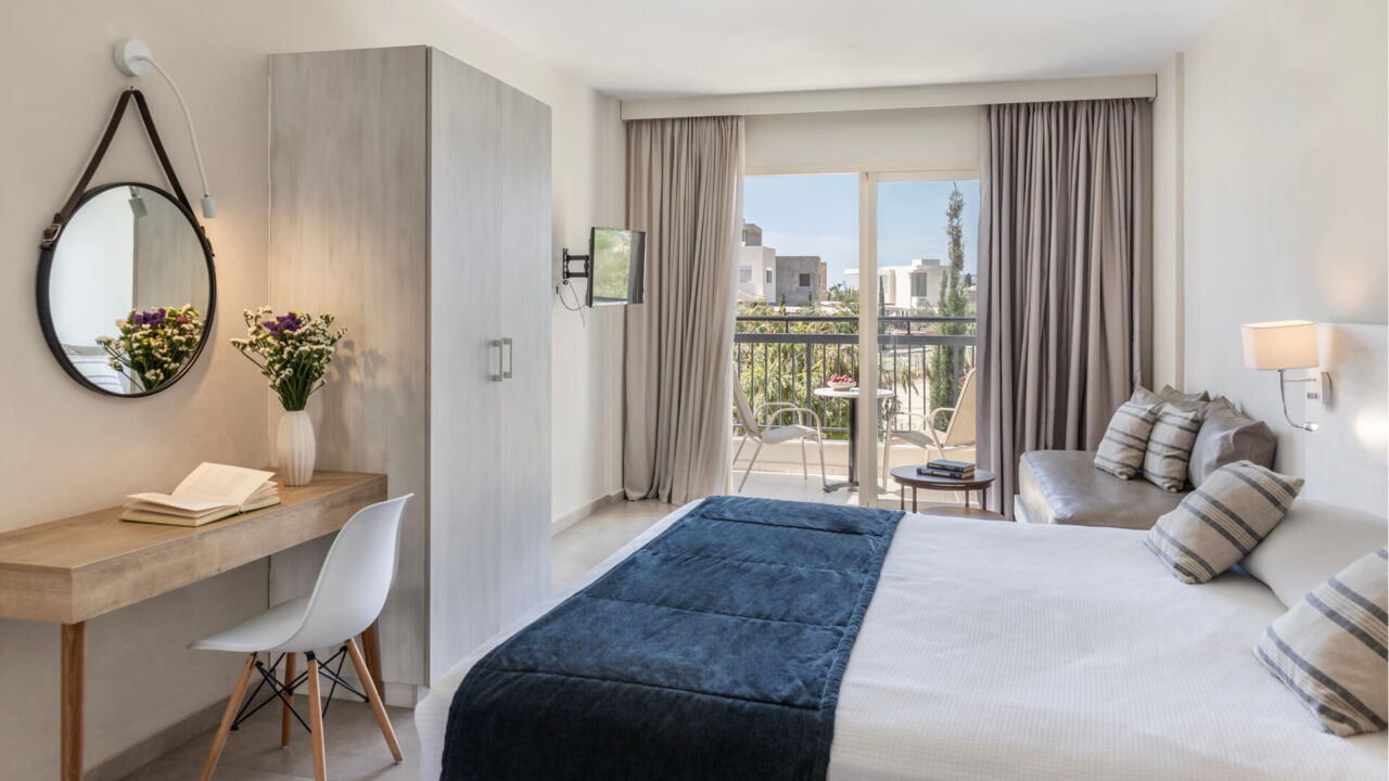 Double Room Inland View bedroom