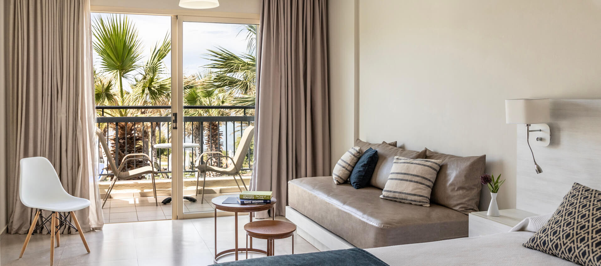 Paphos Breeze Double Sea Room bed and balcony