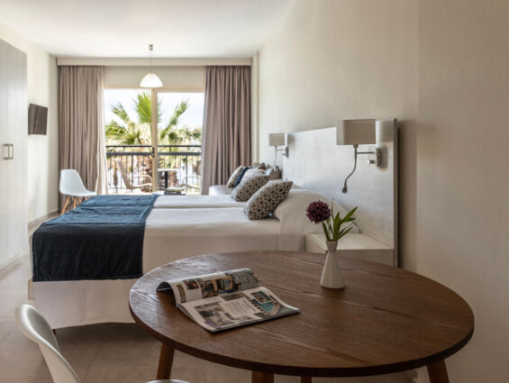 Paphos Breeze Double Sea Room bedrrom
