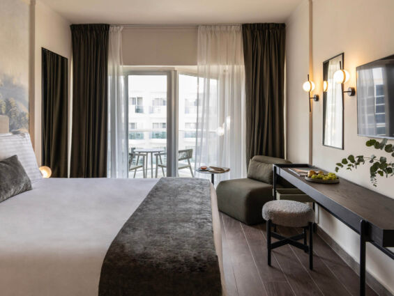 Cali Resort Superior Room inland view bedroom