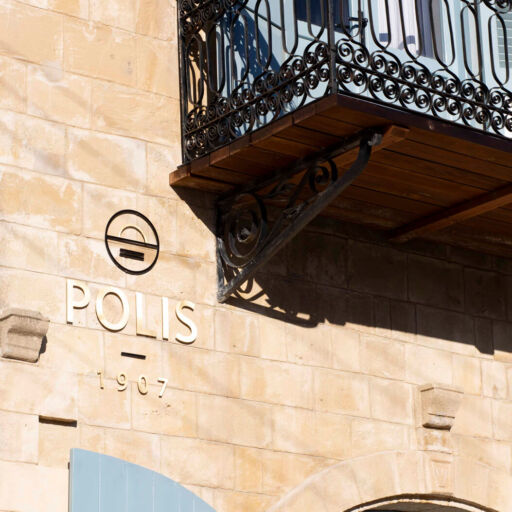 Polis 1907 sign at the exterior of the wall