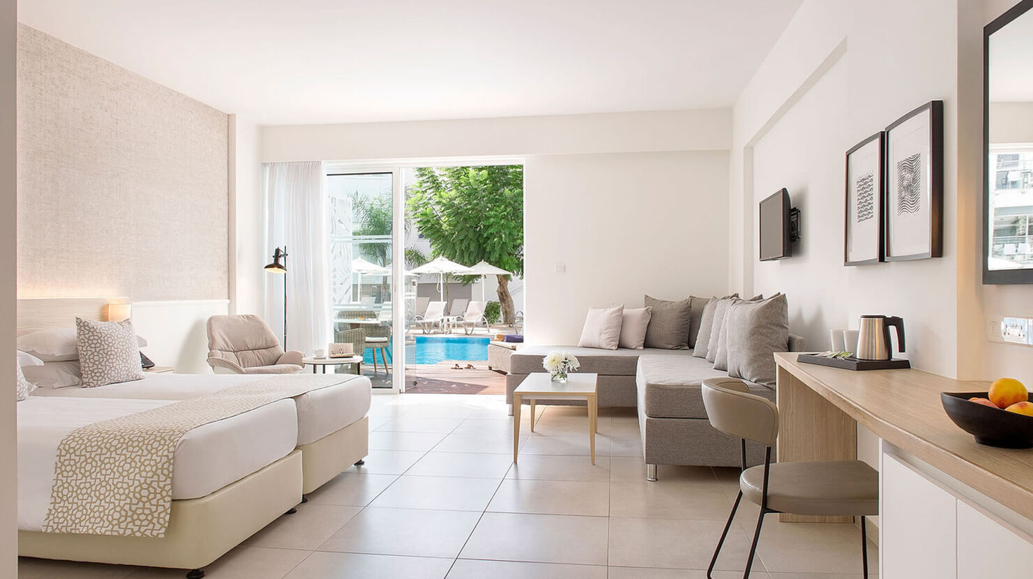 Sofianna Junior Suite Bedroom