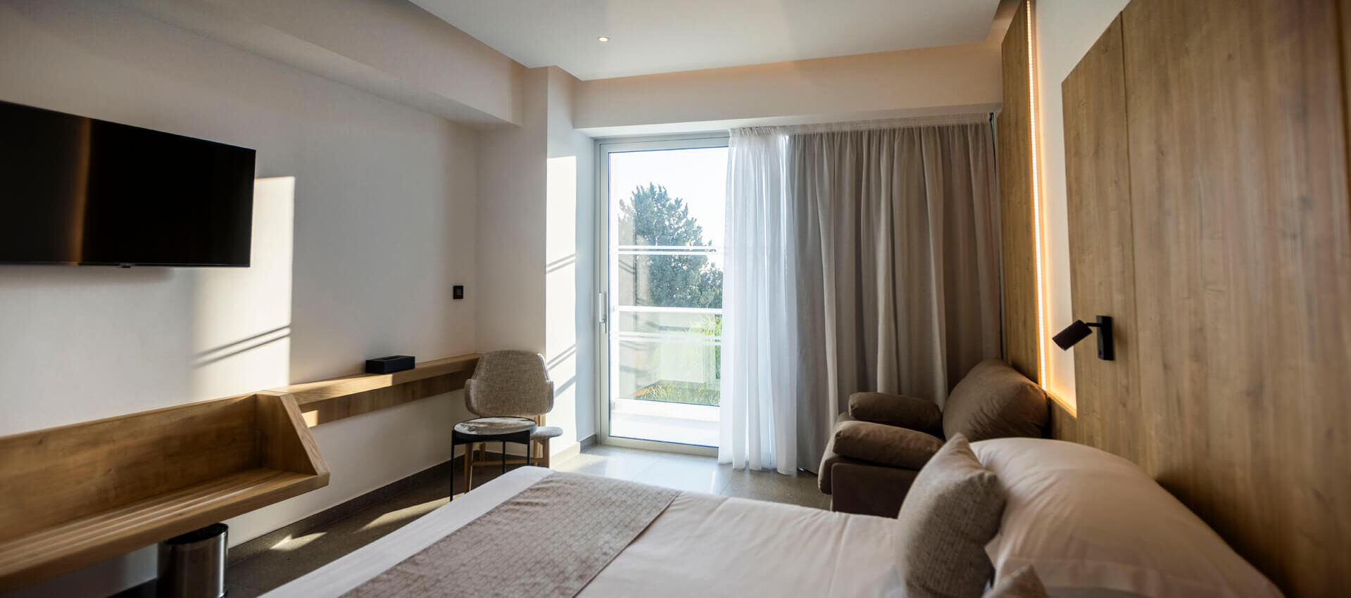 Sofianna Resort Premium room bedroom