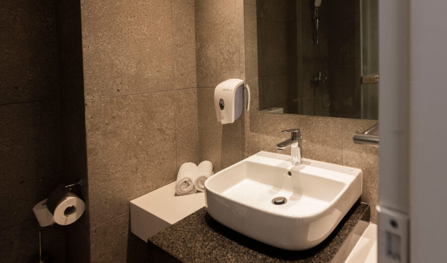 Sofianna Resort Premium room bathroom