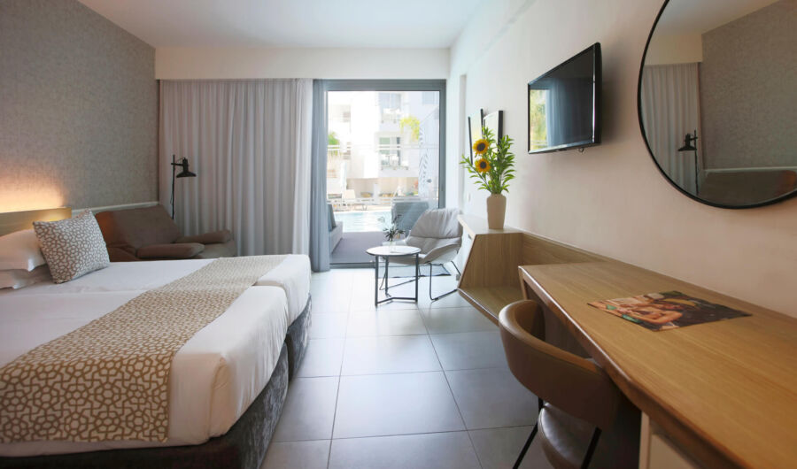 Sofianna Resort Twin room bedroom